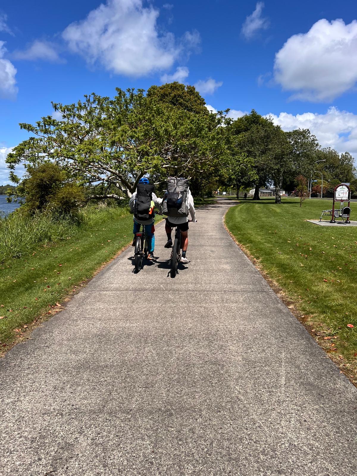 Mit dem Rad die letzten 20 Kilometer nach Hamilton 