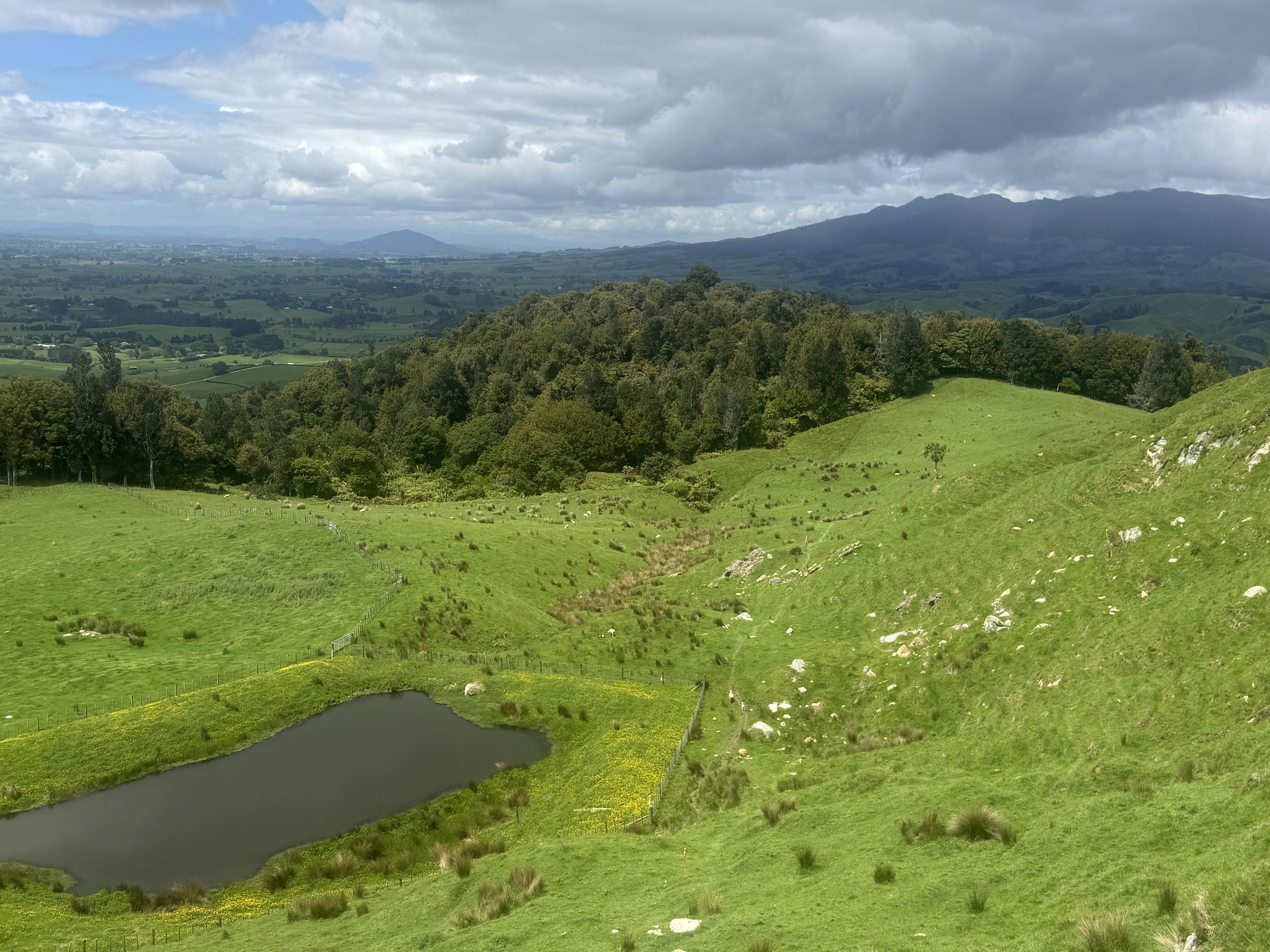 Auf den Berg im Hintergrund geht&rsquo;s morgen 